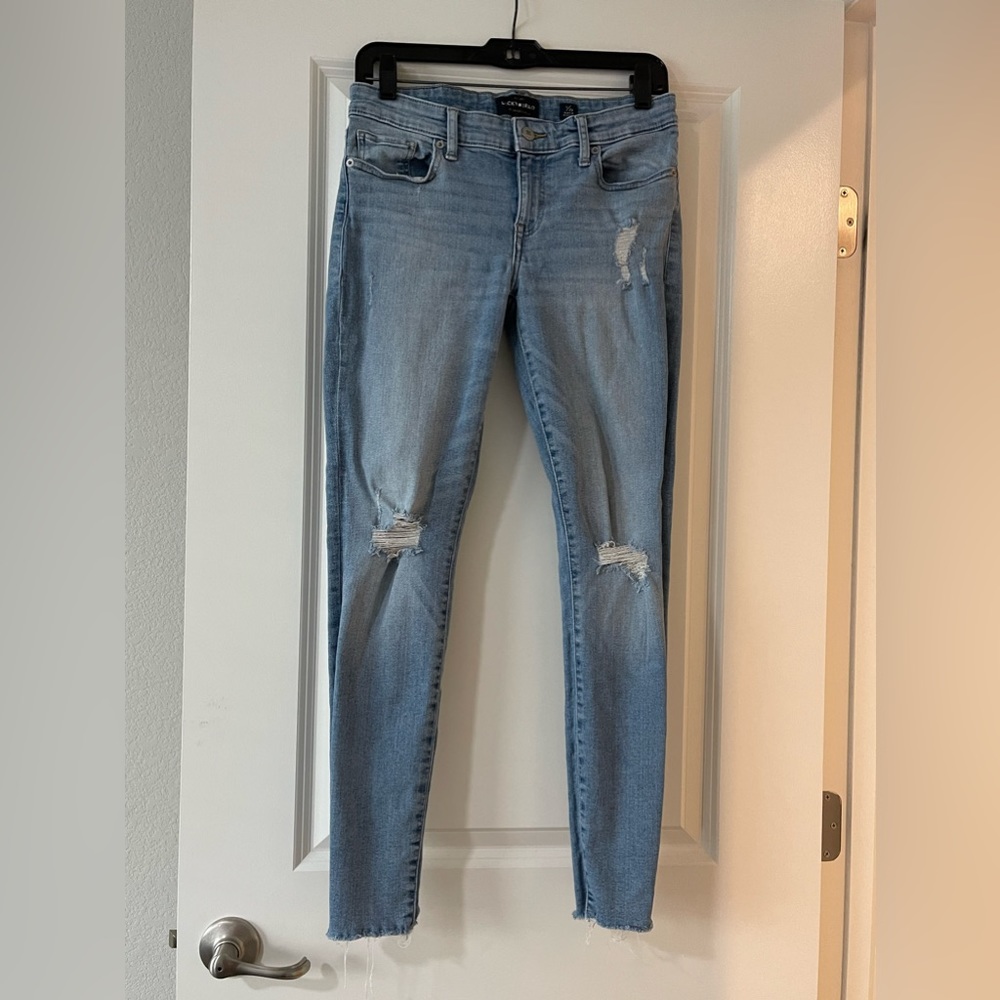 Lucky brand light wash jeans - Picture 2 of 8
